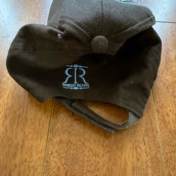 brown hat - Picture 3 of 3